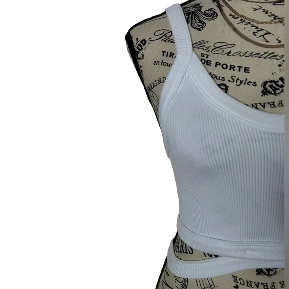 Brand New Ribbed Crop Top With Cut Outs - Picture 2 of 6